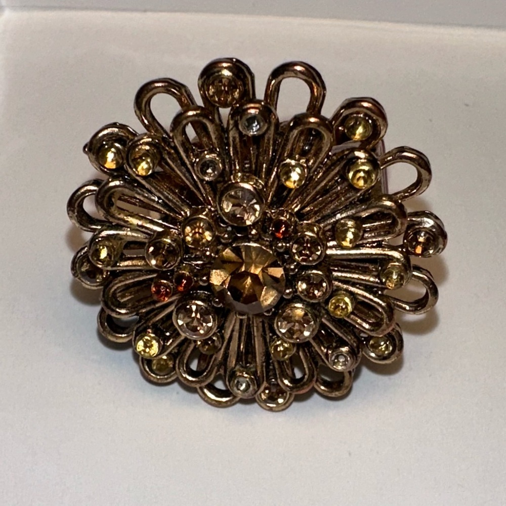 Vintage Gold-Tone Floral Rhinestone Ring - Women's Fashion Jewelry